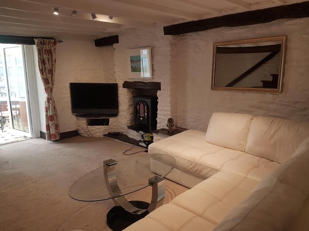 Crown House Vila Llansanffraid Glan Conwy Exterior foto